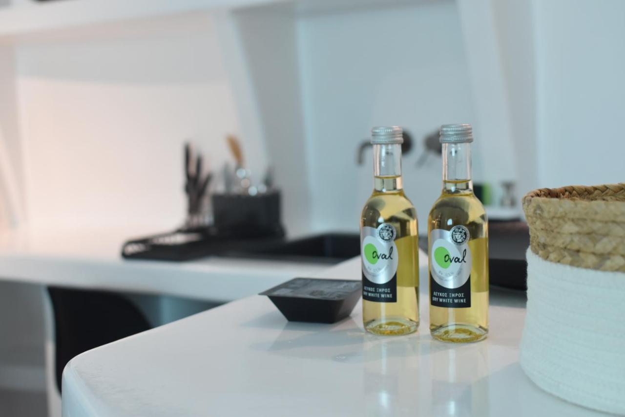 Oinos Luxury Suites Finikiá Kültér fotó