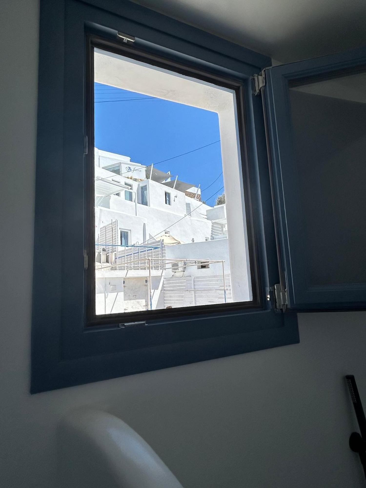 Oinos Luxury Suites Finikiá Kültér fotó