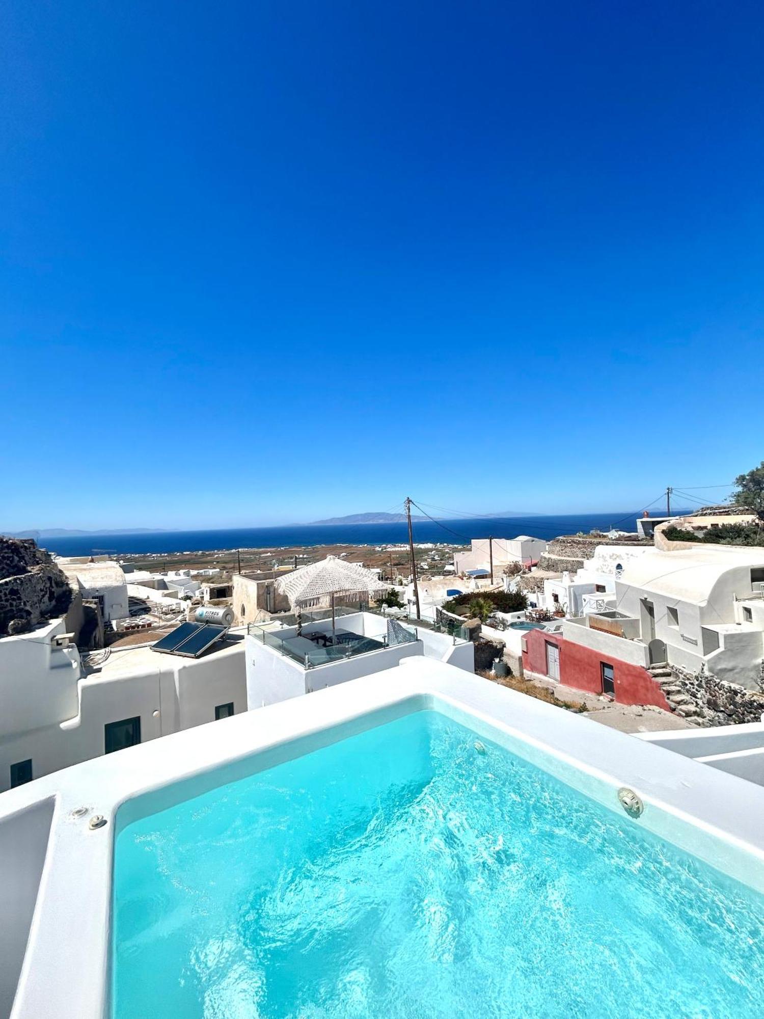 Oinos Luxury Suites Finikiá Kültér fotó