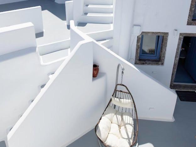 Oinos Luxury Suites Finikiá Kültér fotó