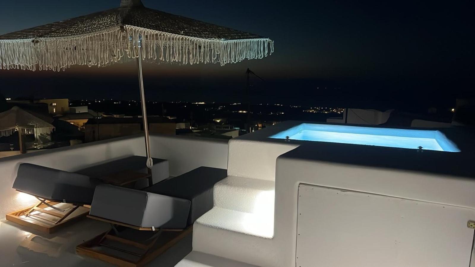 Oinos Luxury Suites Finikiá Kültér fotó