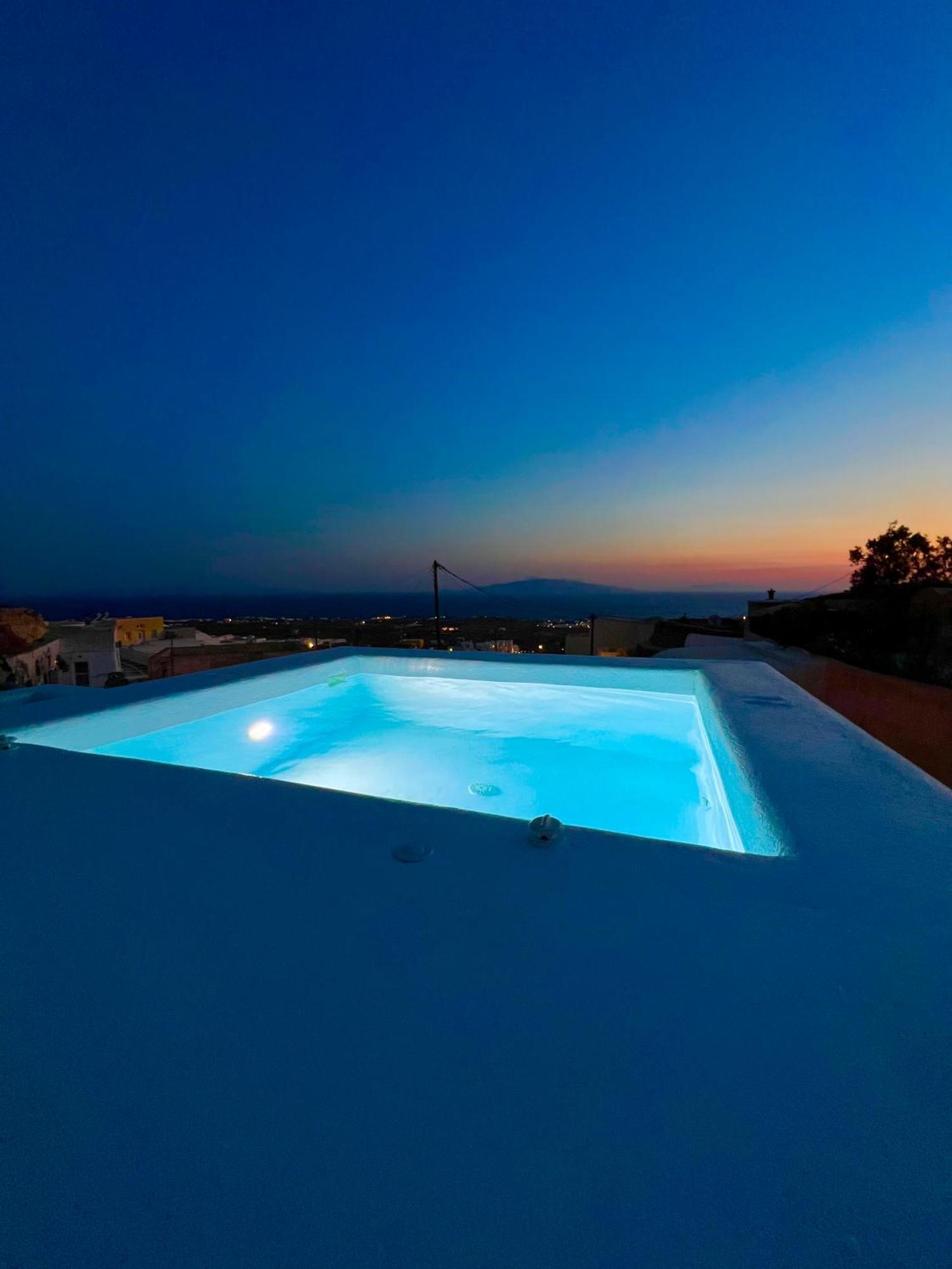 Oinos Luxury Suites Finikiá Kültér fotó